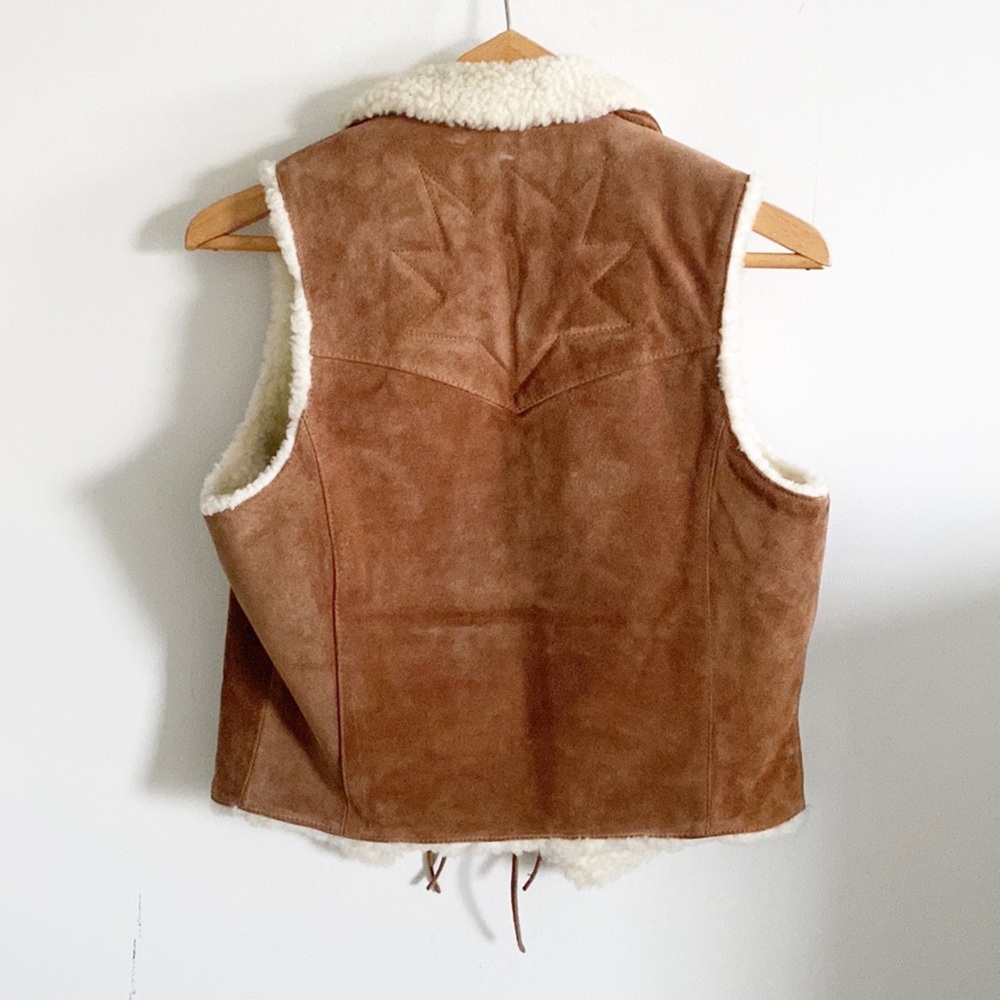 Vintage 70s vibe Wilson's leather suede sherpa lined western print vest - Picture 6 of 10